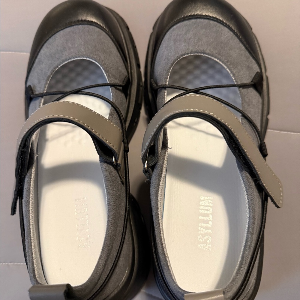 Women's Gray and Black Sneakers